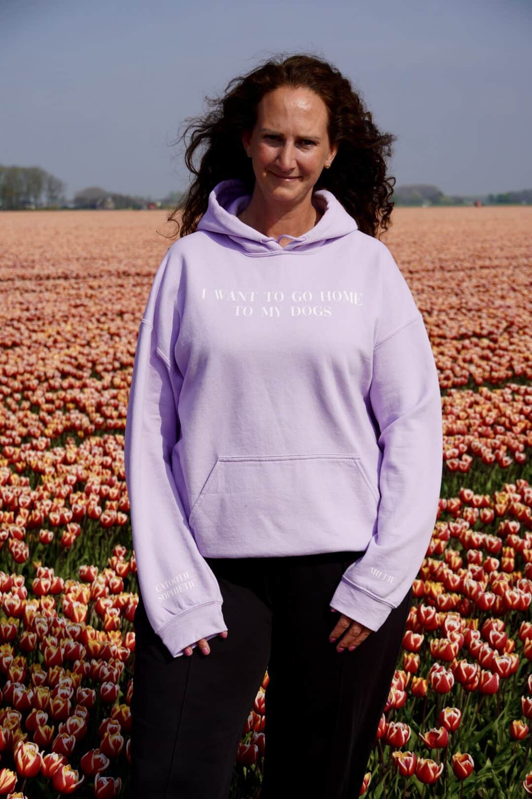 I want to go home to my dog – Hoodie – Met gepersonaliseerde mouw